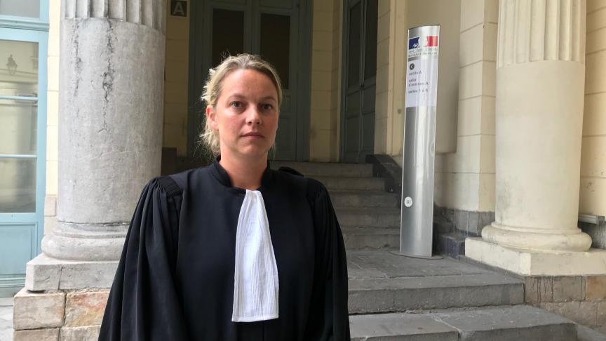 Hélène Galluet assure la défense de l’accusé.